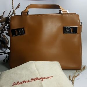Vintage Ferragamo purse in perfect condition